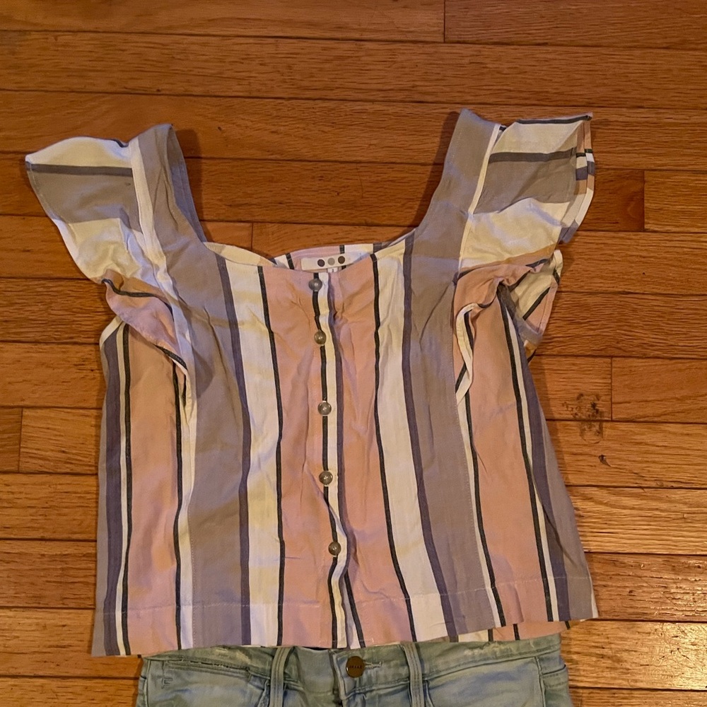 Size small button up blouse